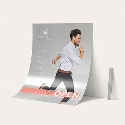 Large Poster Luster — gambar 3